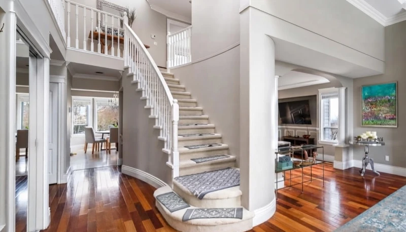 2888 Woodsia Place Foyer