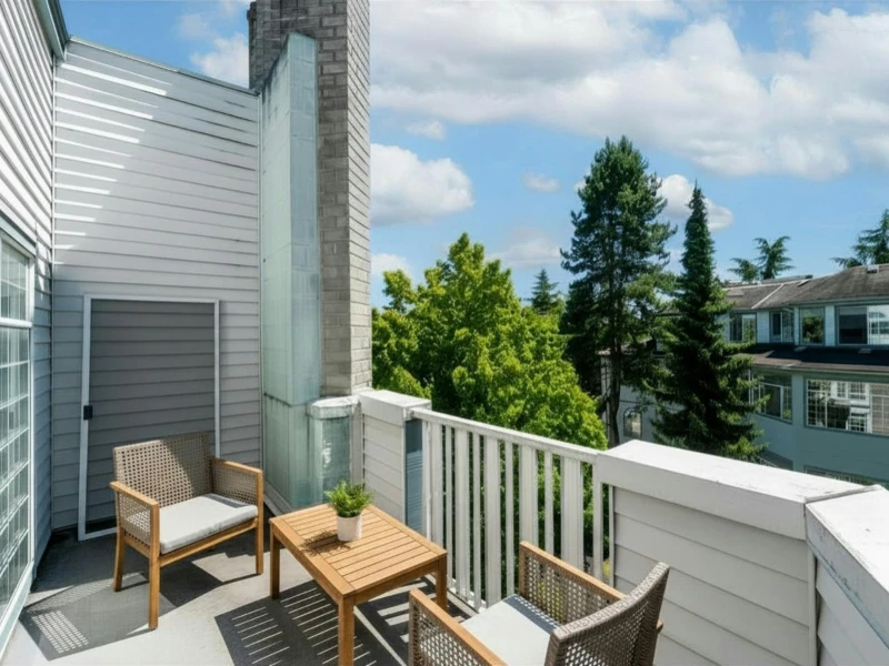301-7660 Minoru Blvd Patio