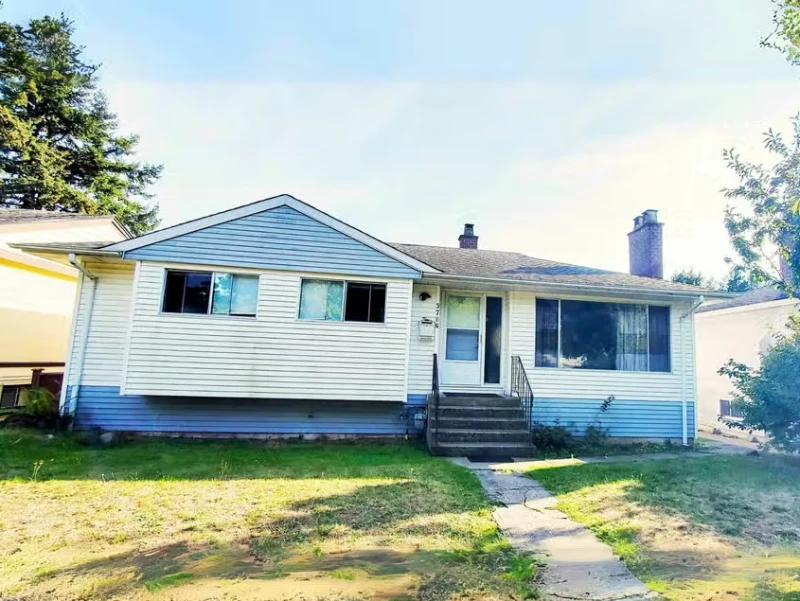 3786 Peter Street Exterior