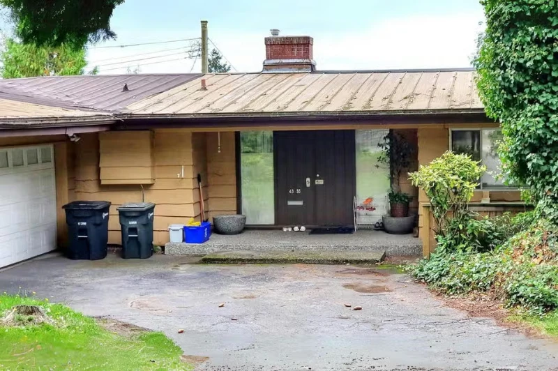 4356 Portland Street Exterior