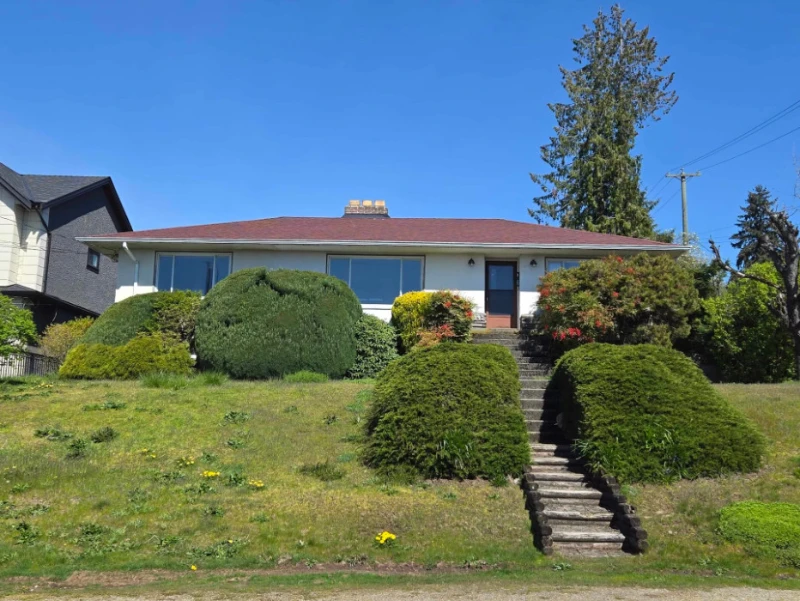 4393 Portland Street Exterior