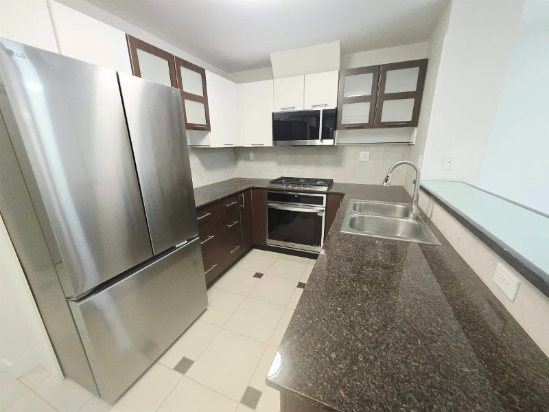 514-7831 Westminster Hwy Kitchen